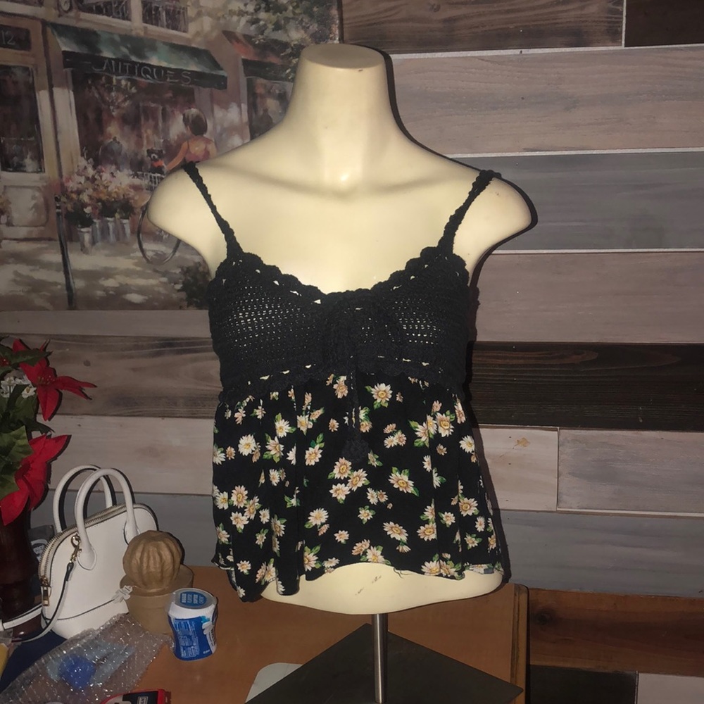 Floral Crochet Tank Top - small size